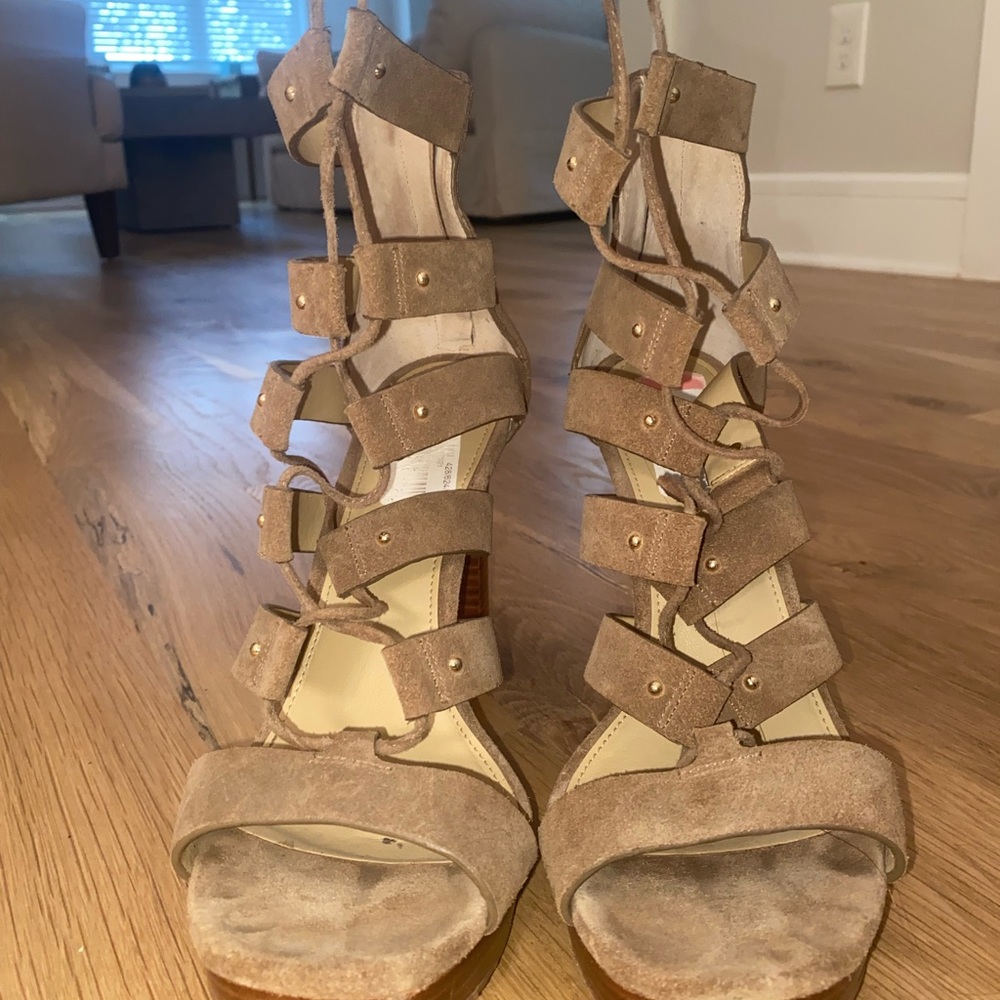 Micheal Kors lace up heels